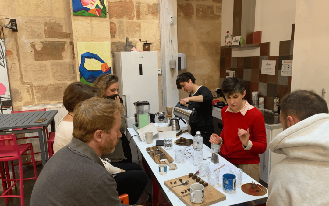 Dégustation de chocolat à l'espace de co-working de Bordeaux l'Alvéole