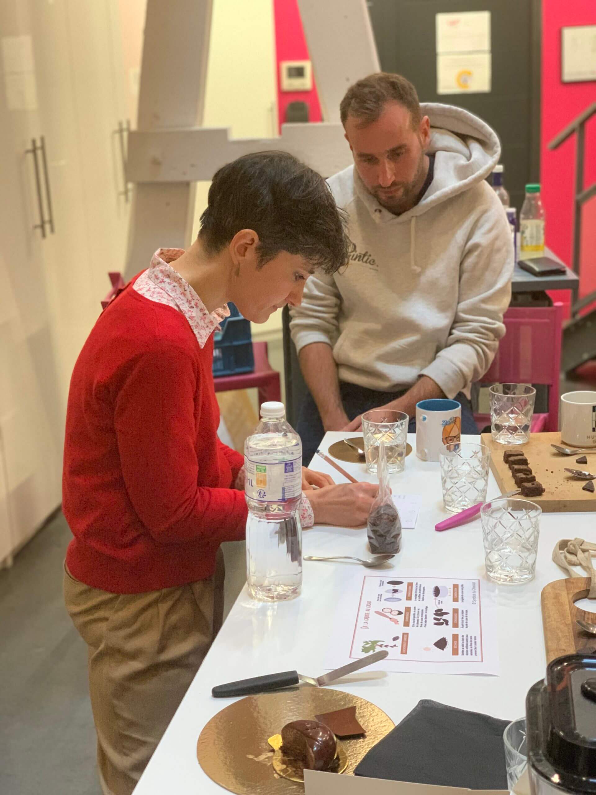 Dégustation de chocolat à l'espace de co-working de Bordeaux l'Alvéole