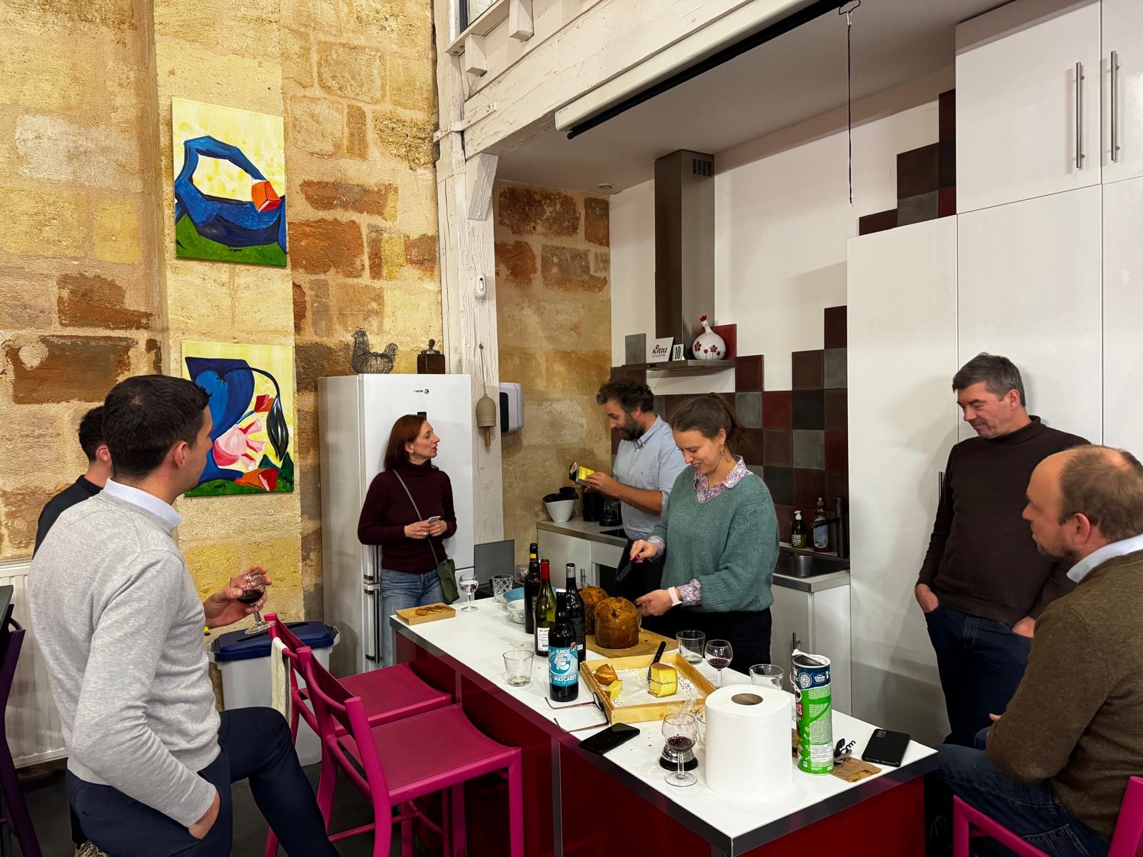 Dégustation de chocolat à l'espace de co-working de Bordeaux l'Alvéole